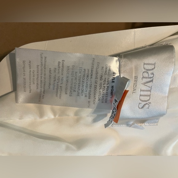 David’s Bridal Wedding Dress - Picture 5 of 5